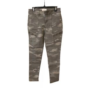 Rewind Women’s Camouflage Jeans